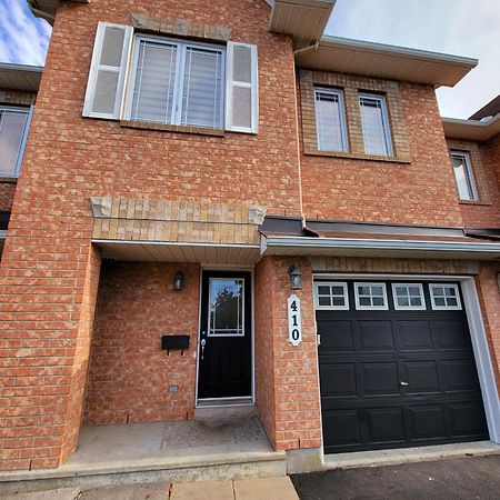 Cozy 3 Bedroom Town House 20 Min From Ottawa Down Town And Airport Bagian luar foto